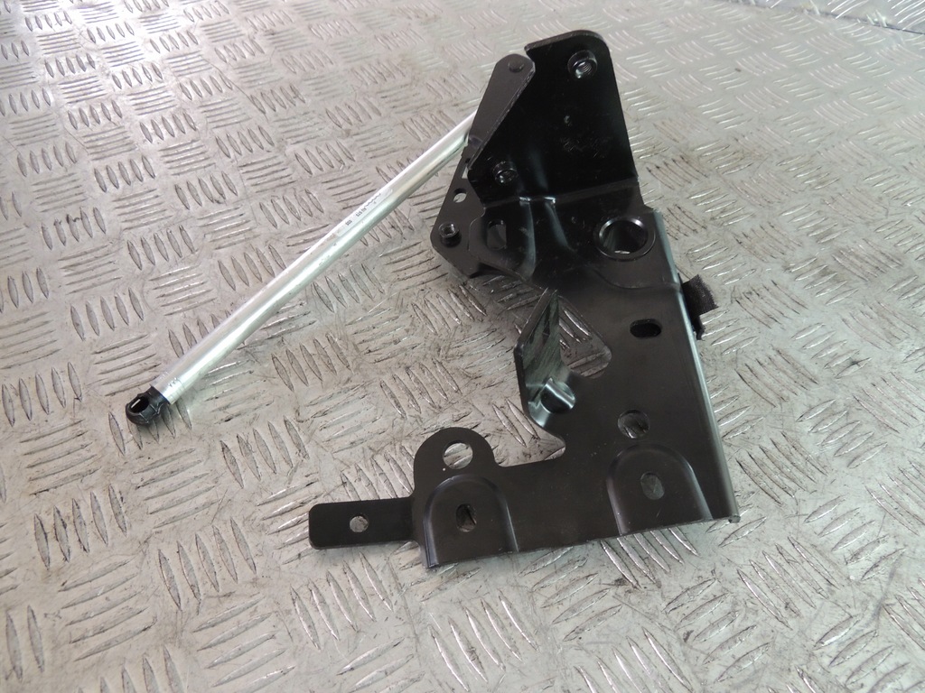 фото №5, Audi a7 петля лівий кришки багажника 4g8827857