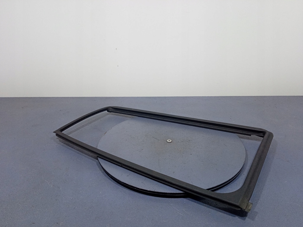 фото №1, Porsche panamera 971 long прокладка рамка дверь задняя левая задняя 971839431a