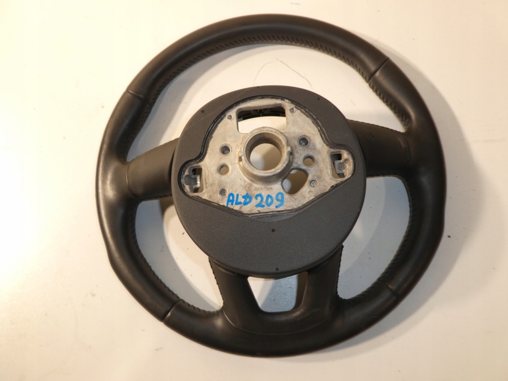 фото №10, Audi q3 8u воздуховод трёхспицевая 8u0124b