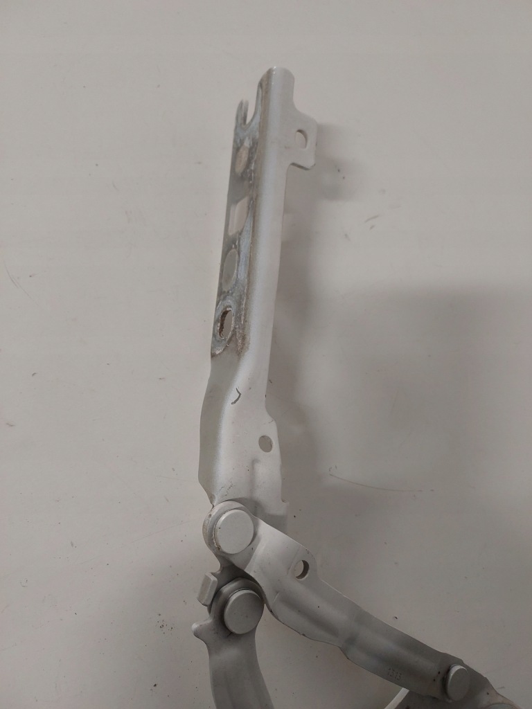 фото №5, Петля капот правий vw golf vi kombi 1km823302