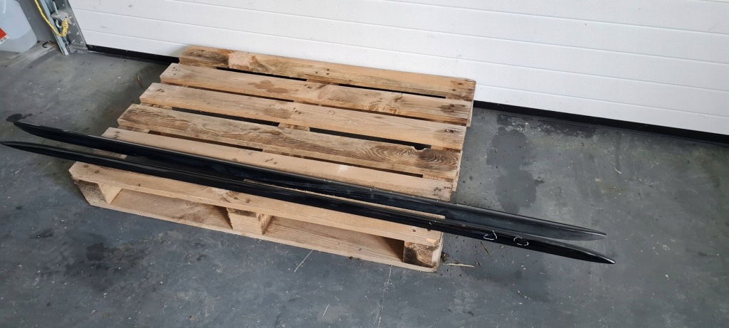 фото №1, A4 b8 lift s4 молдинг накладки накладка порог левая правая sline ly9b комплект