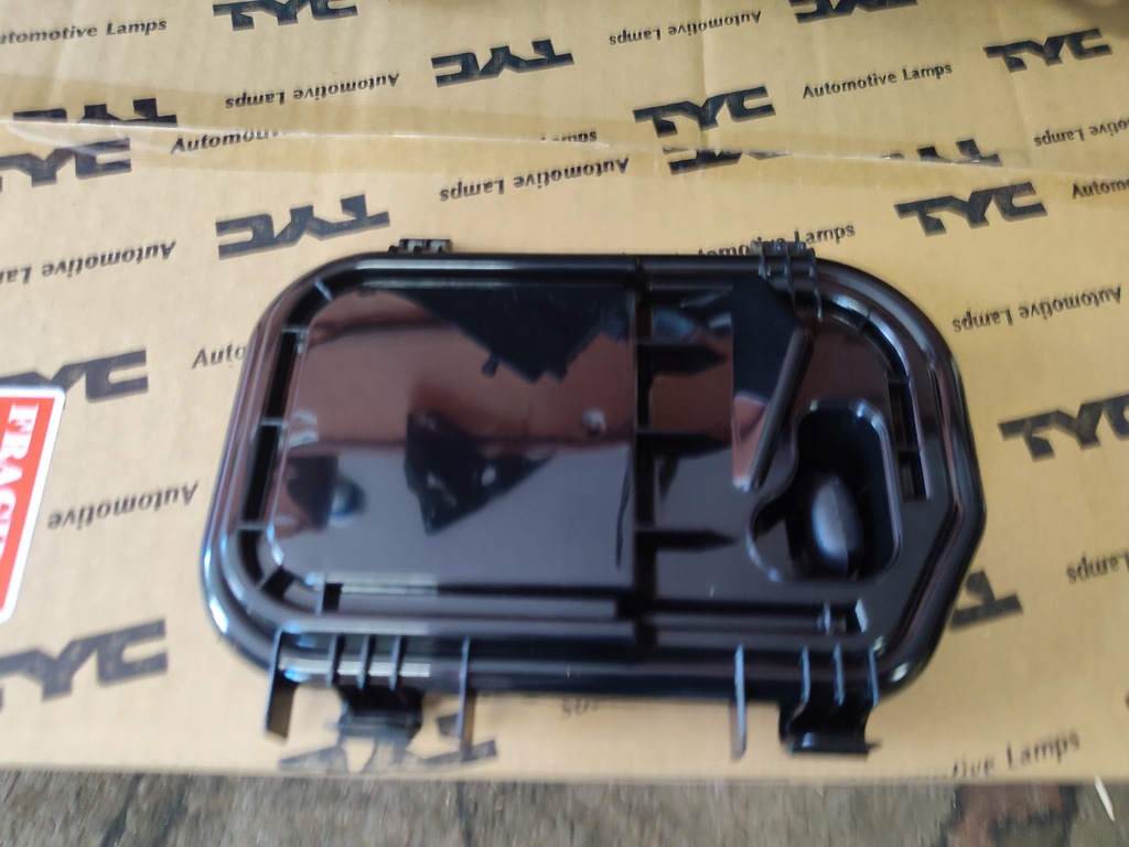 фото №10, Фара лампа права bi-xenon audi a6 c6 1338104e