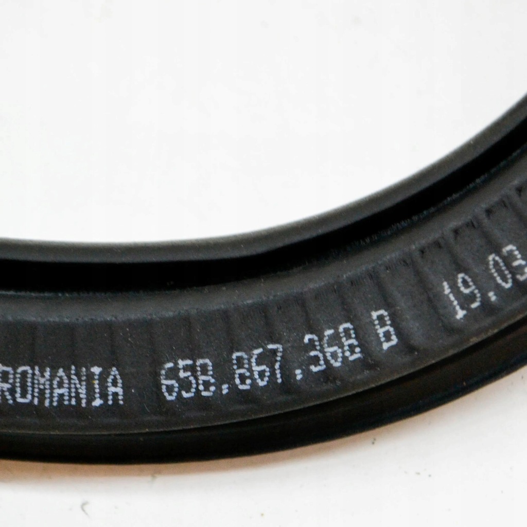 фото №6, Skoda kamiq 2021 правая сторона резиновый прокладка дверь задних