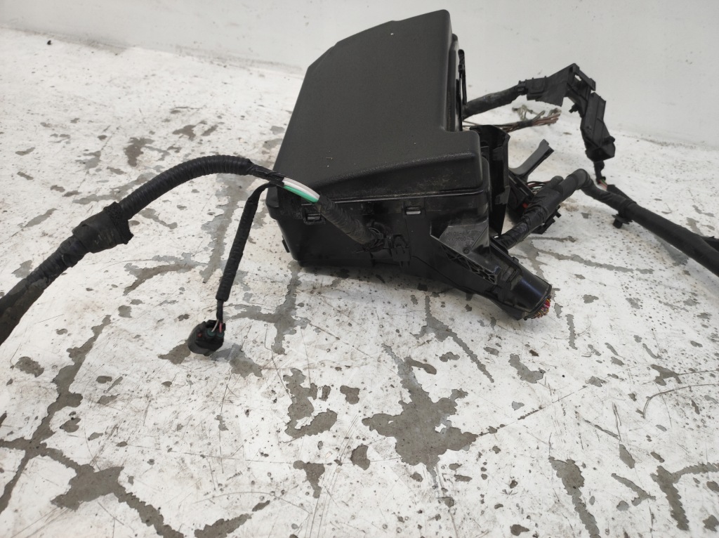 фото №8, Коробка корпус корпус запобіжників prius iii 3 lift 1.8b гібрид