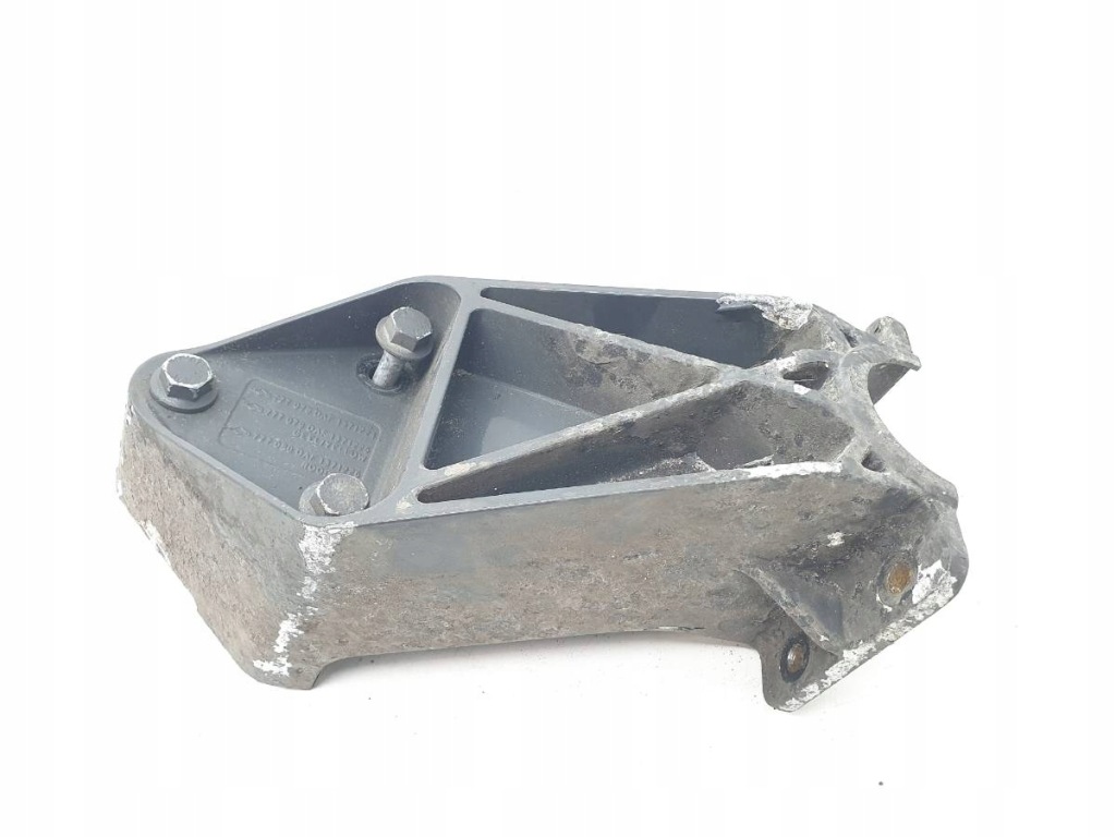 фото №1, Кронштейн кронштейн крыла 1371225 daf xf 106 cf