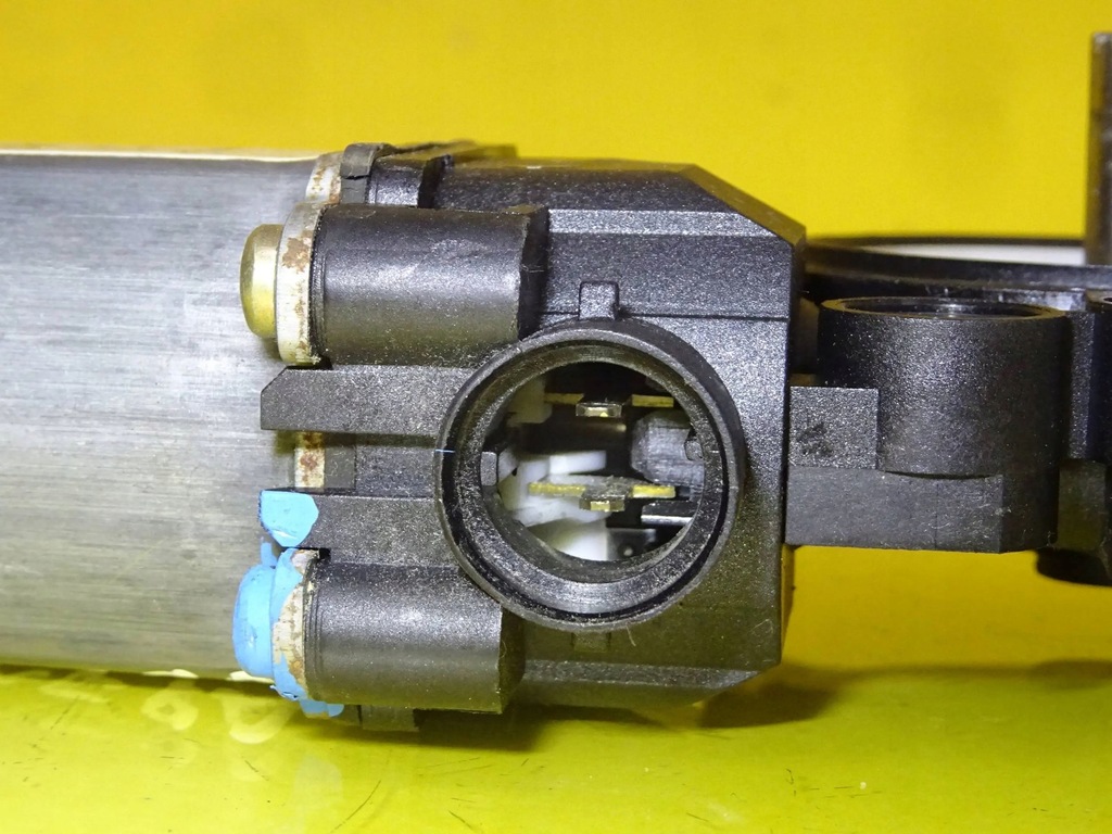 фото №5, Моторчик стекло левый перед nissan primera 2003r 400715t7 nr27