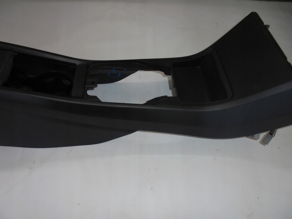 фото №7, Тунель середній підлокітник volvo v40 d2 2013