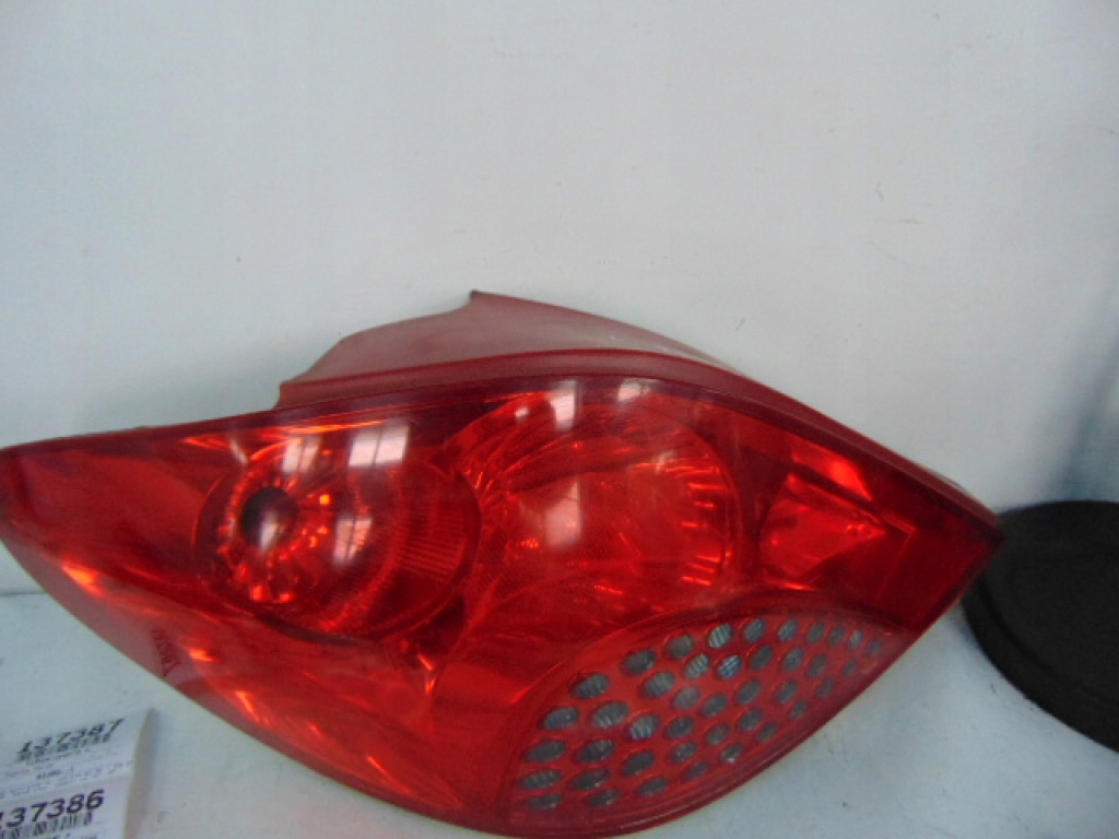 фото №1, Peugeot 207 1.4b 2006r hb 3d лампа задняя левая