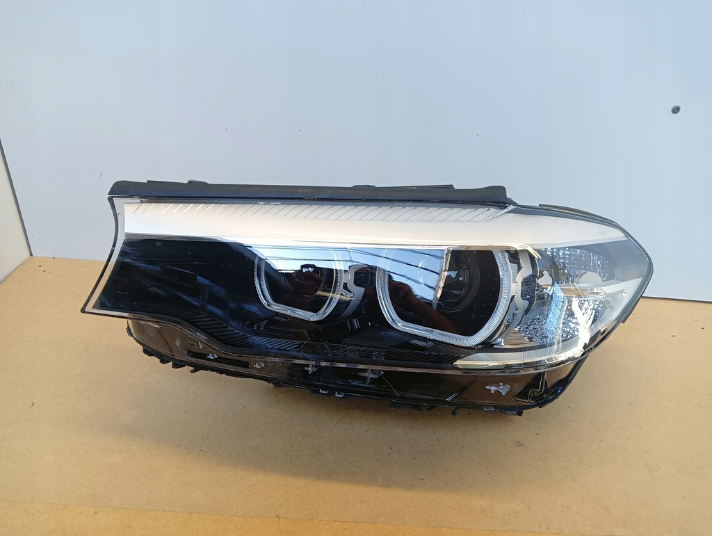 фото №1, Лампа левая bmw 5 g30 g31 full led