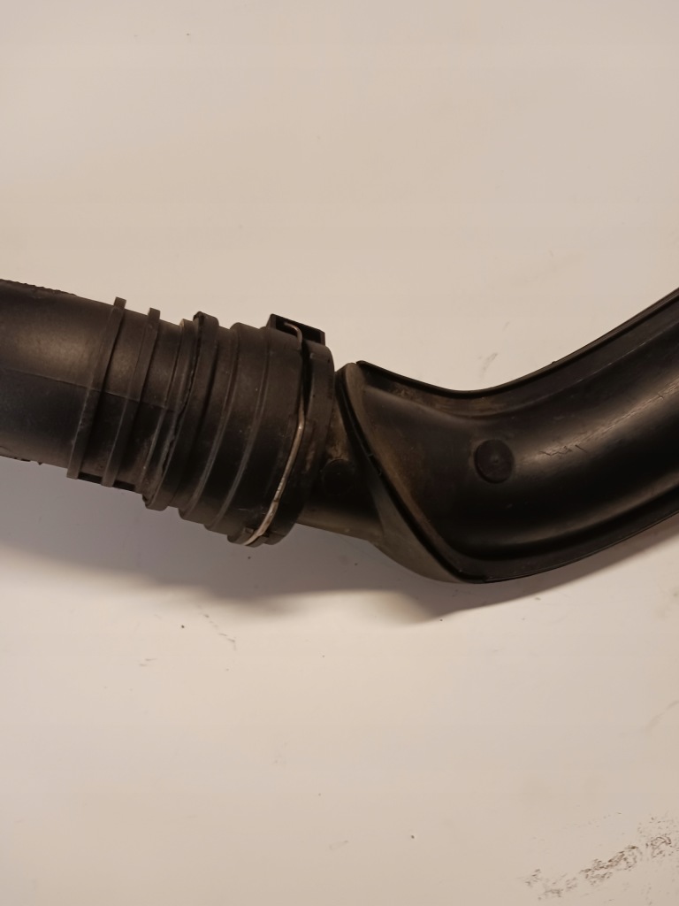 фото №8, Шланг воздуха 1.5 dci renault 8200296982