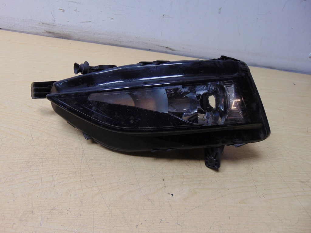 фото №1, Лампа противотуманная фара левый vw golf vii lift 5g0941661f