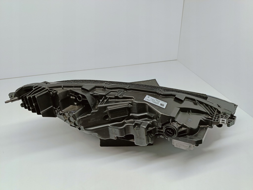 Tesla model 3 рестайлинг  highland 23- фара левая перед full led европа  1760888-00-e Цена