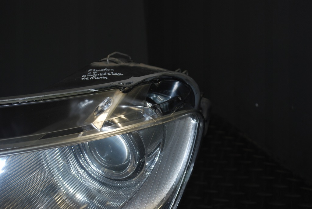 фото №8, Лампа ксенон лівий перед vw phaeton uk 3d2941015f