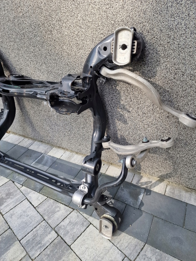 фото №4, Audi e-tron підрамник