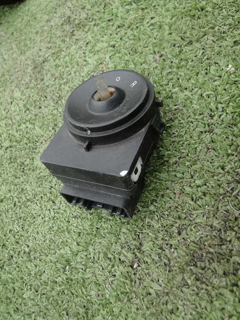 фото №1, Opel insignia a переключатель регулировки зеркал