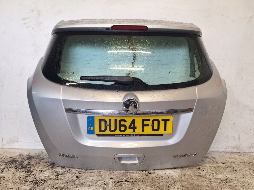 Купить Opel mokka a 12-16 крышка багажника задний  z176