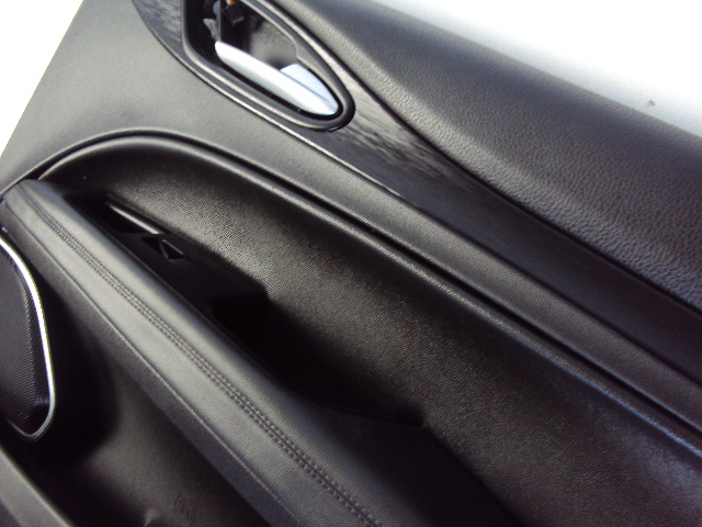 фото №4, Обивка дверь правый перед alfa romeo stelvio 16-