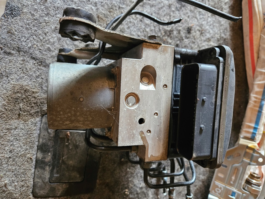 фото №6, Насос abs блок управления bmw f01 xdrive 740d 6799143