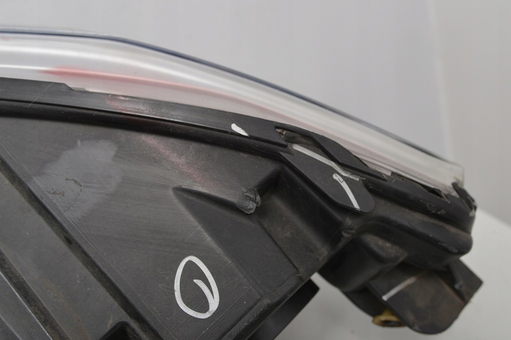 фото №10, Лампа права передня tesla model s ксенон правий перед 6005911-00-c