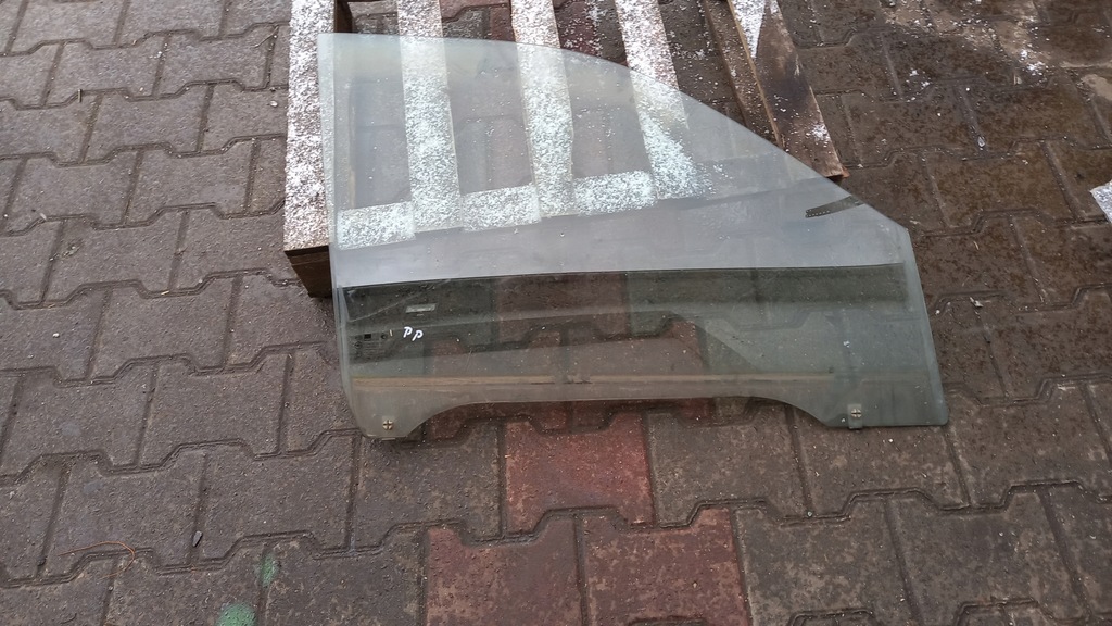 фото №1, Скло права перед kia carnival 02r ii 2.9tdi