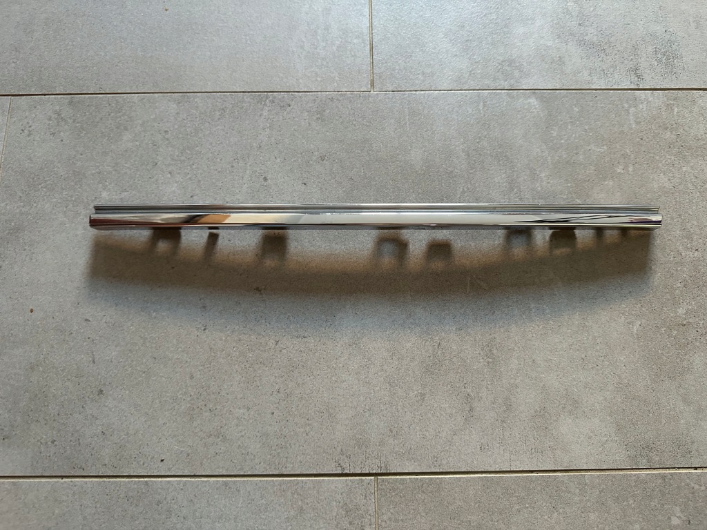 Купити Молдинг хром решітка 760853767 vw touareg