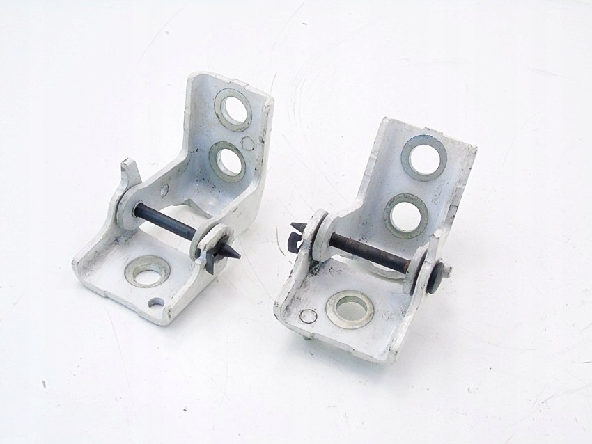 фото №2, Петля петли дверь правый задняя citroen c3 iii ewpb