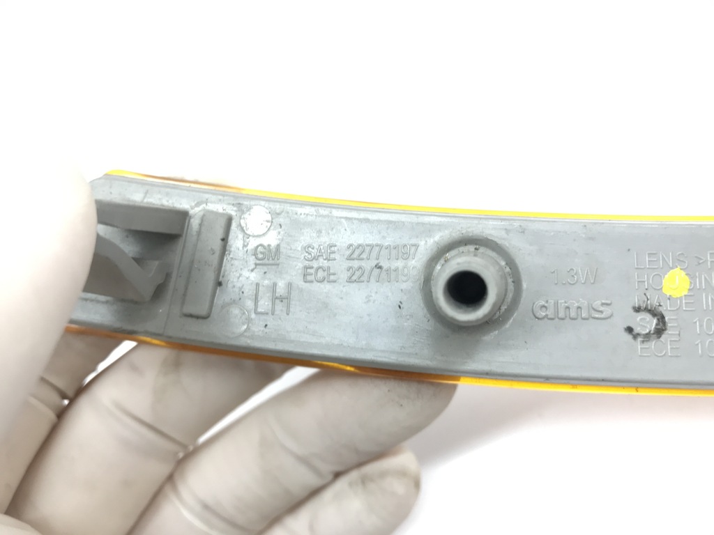 фото №9, Chevrolet corvette 13-лампа габаритная габаритный фонарь 22771197