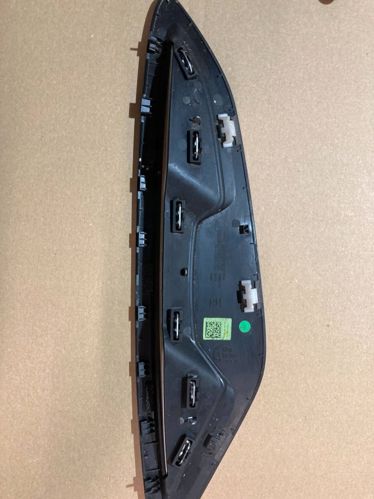 фото №9, Bmw 8 g14 решётки крыльев впуск воздуха комплект orygi.