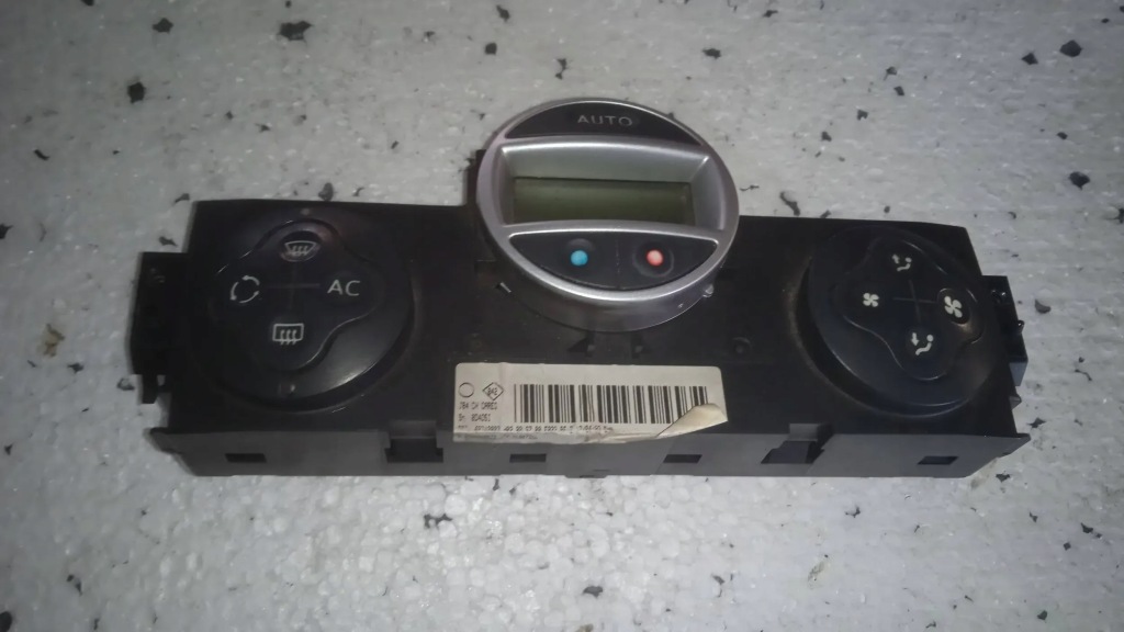 фото №1, Панель обдув renault scenic ii 8200265572