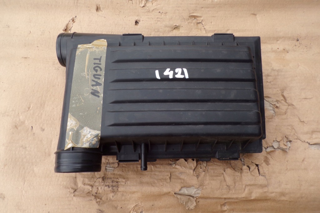 фото №1, Корпус фильтра воздуха 04e129611ac vw audi skoda