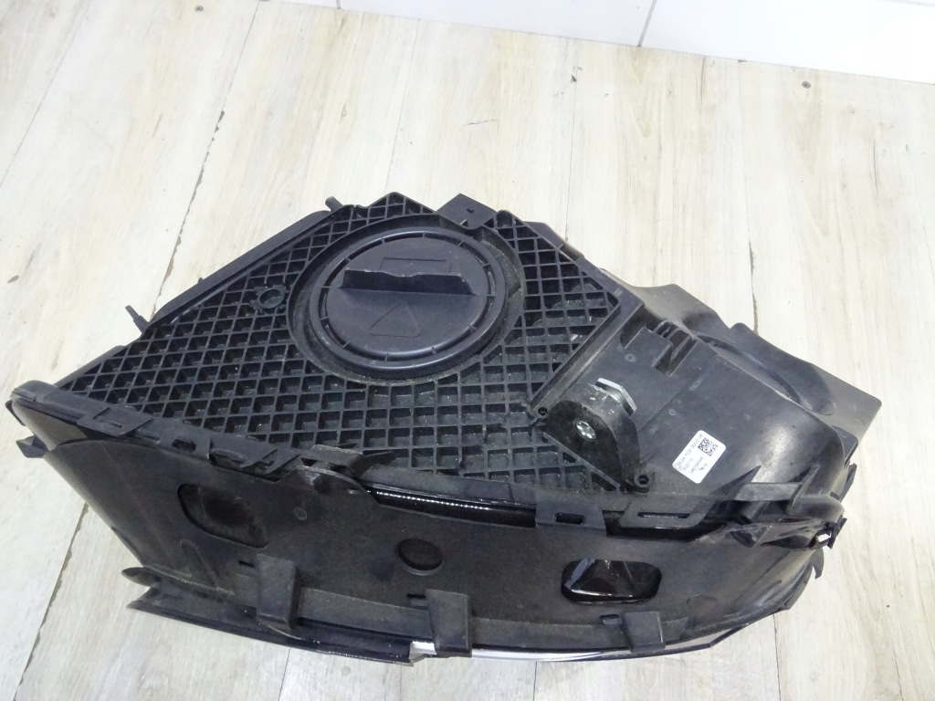 фото №12, Mercedes glc w253 x253 lift 19r- лампа правый перед a2539066403