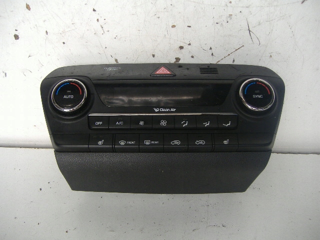 фото №1, Hyundai tucson ii панель кондиционера обдув