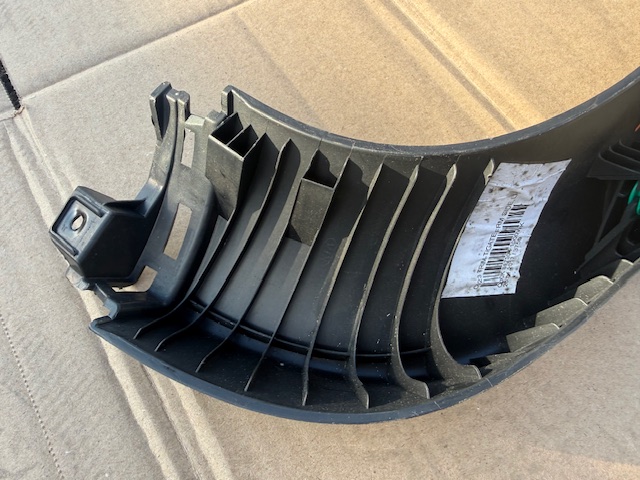 Kia sportage iv захист оббивка кришки багажника ліва 81730-f1000wk Зі Шроту