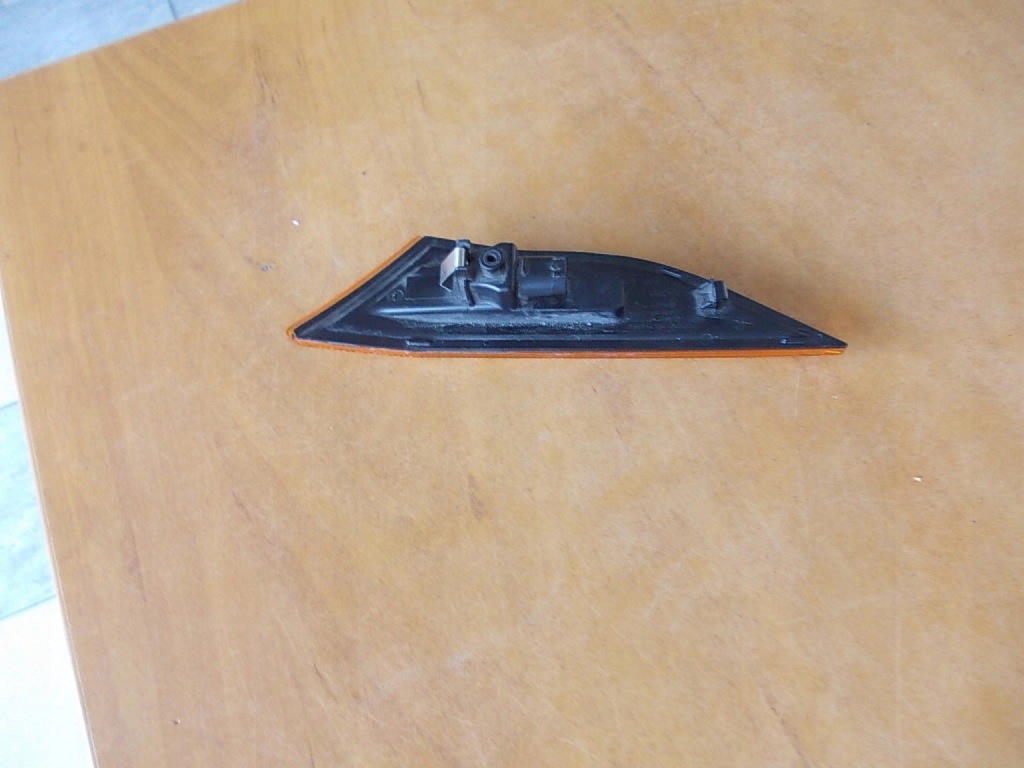 фото №3, Поворотник правый porsche 911 991