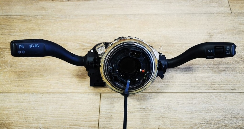 фото №1, Audi a4 b7 переключатель комбинированный + лента 8e0953549q