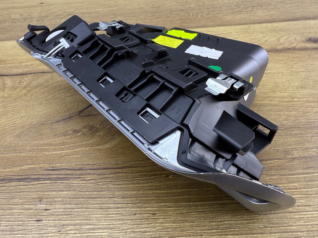 фото №9, Решітка обдув панелі приладової панелі ліва peugeot 208 i eu org