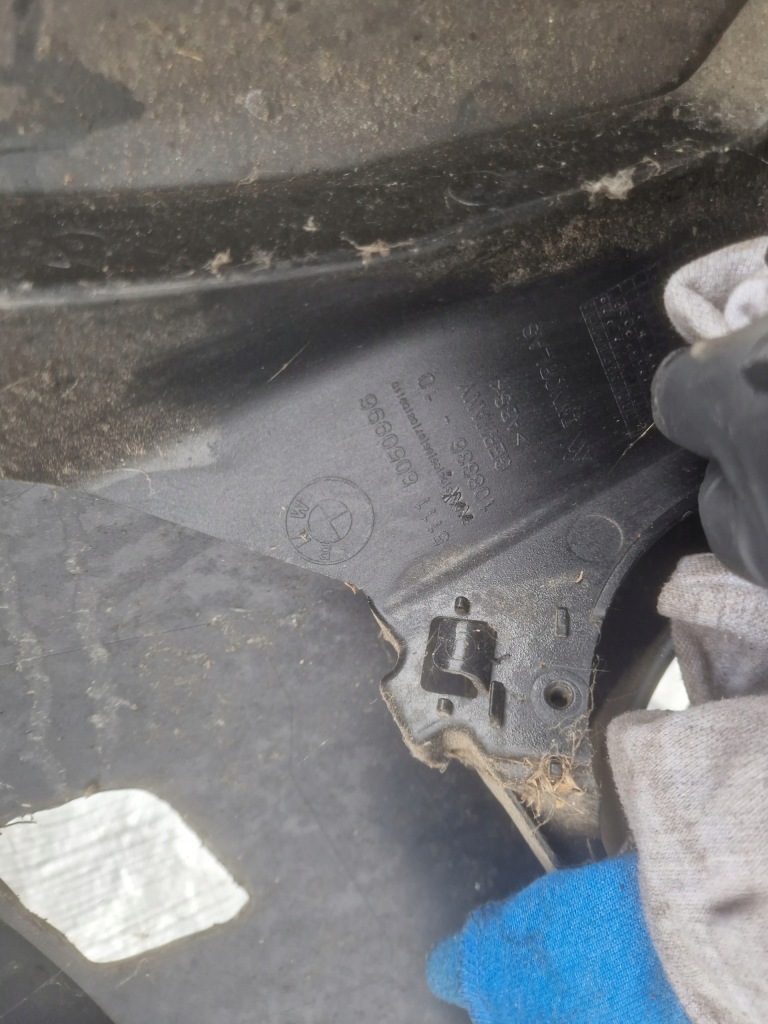 Bmw 5 v f10 рестайлінг  m-pakiet 13- бампер перед передній 51118050996 Зі Шроту