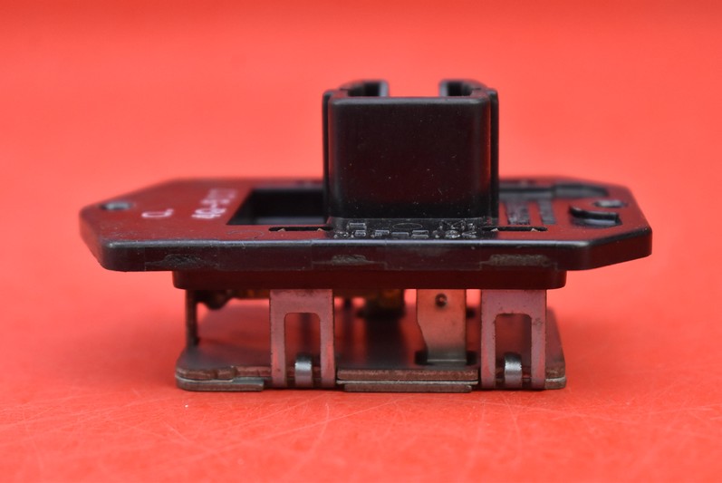 фото №1, Резистор обдув резистор toyota yaris 3 iii 13r