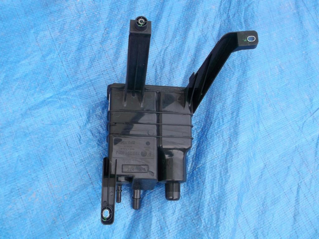 фото №1, Vw touareg 7p корпус фильтра 7p0201801j