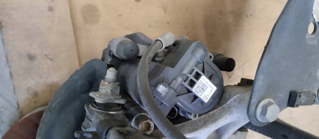 фото №7, Поворотный кулак ступица рычаг подвеска левый задняя vw t-roc 1.5 tsi 20r