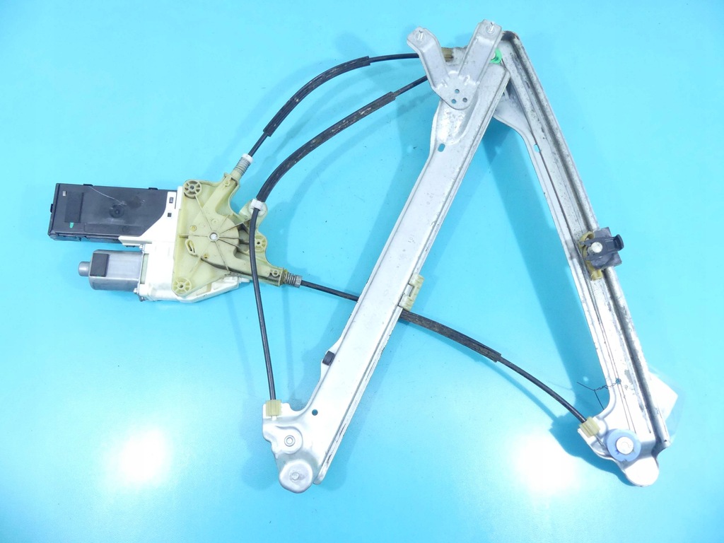 фото №3, Підйомник перед правий renault latitude 807300027r