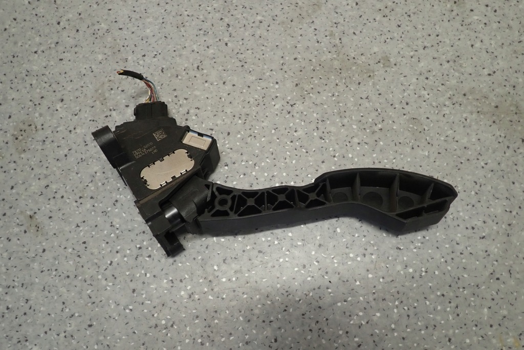 фото №6, Toyota auris 06-12 потенциометр педаль газа