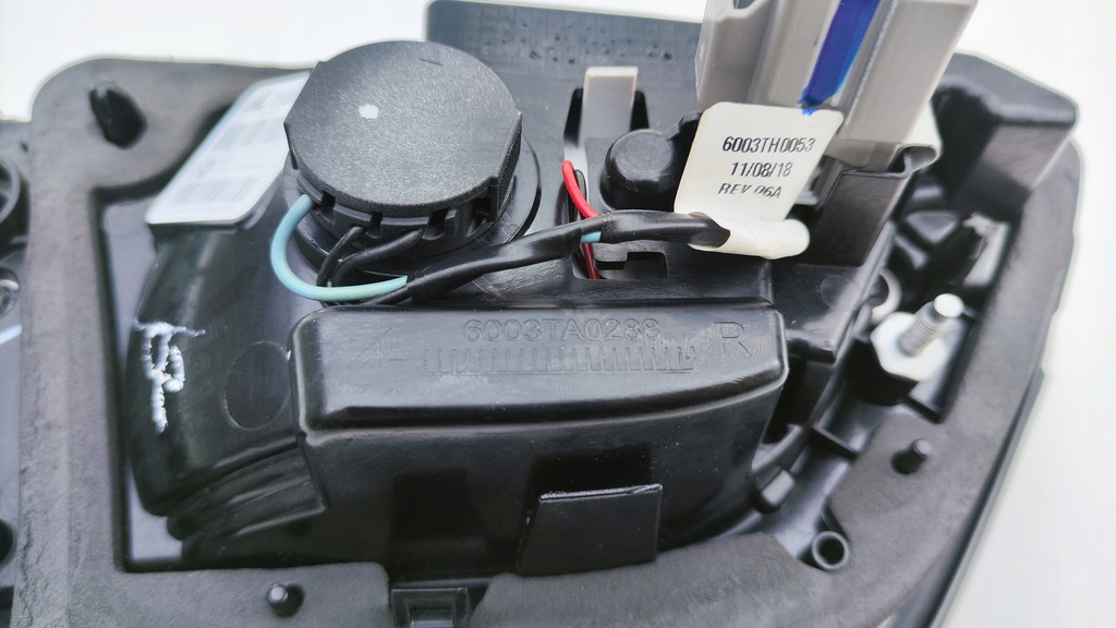 фото №10, Jeep compass 2 ii lift лампа правая задняя задняя 55112684ab