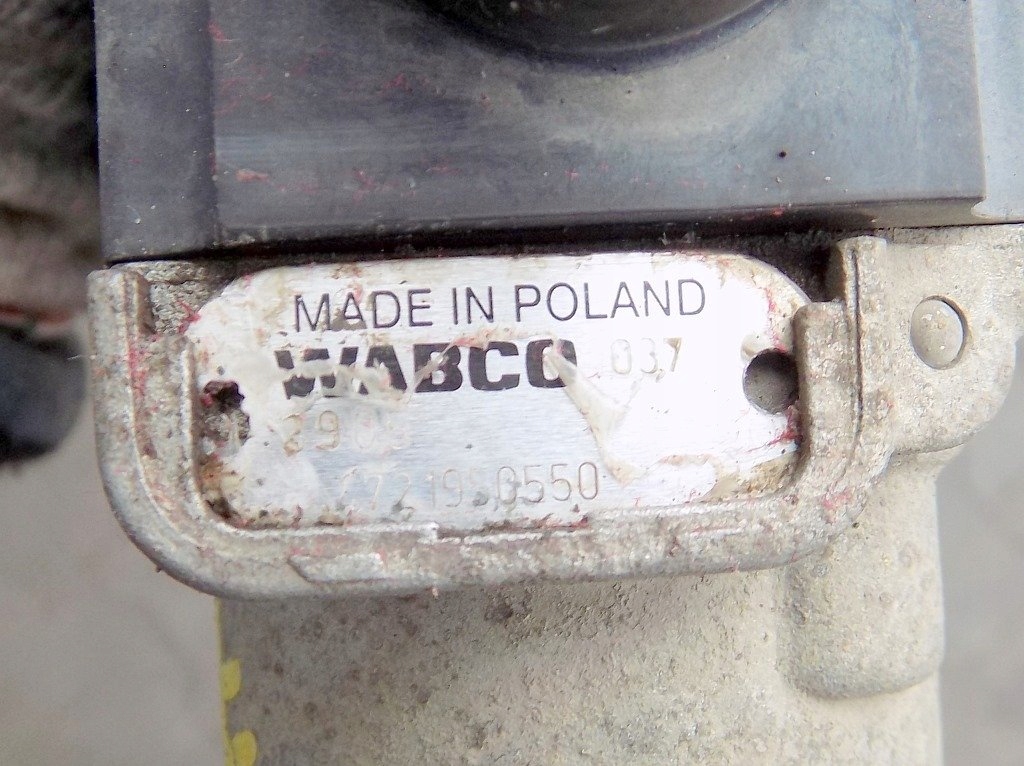 фото №8, Eurocargo 75e15 05r клапан модулятор abs 4721950550