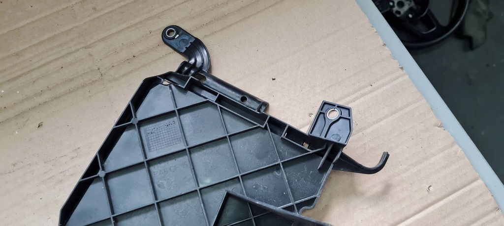 фото №7, A4 b9 8w кронштейн кронштейн блок управления компьютер двигателя 8w0907647a a5 8w