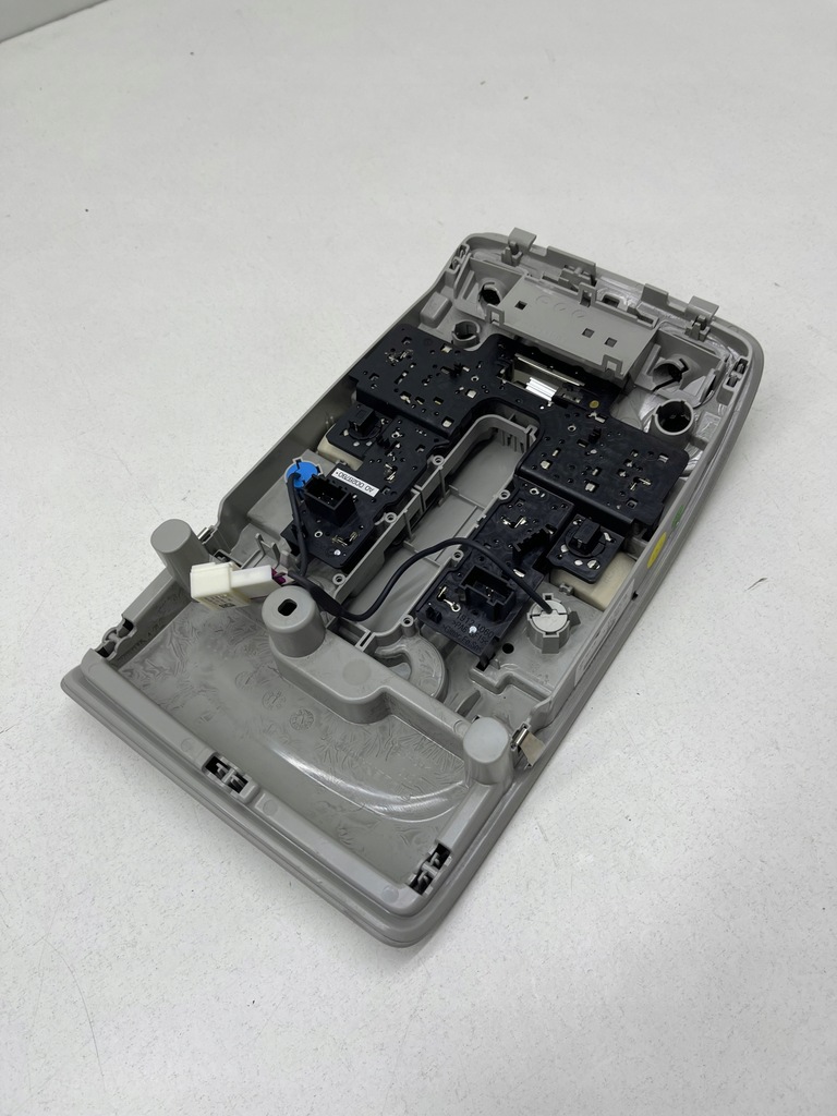 фото №10, Audi a6 c7 лампа освещение потолочный кабины салона микрофон bluetooth