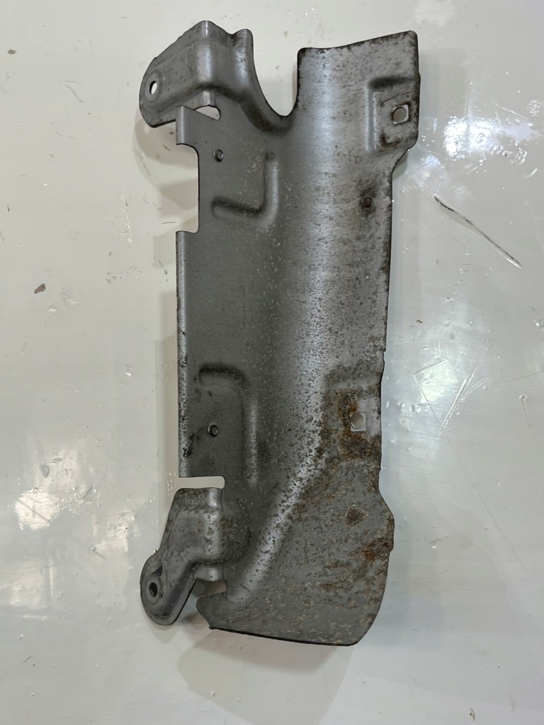 фото №1, Захист колектор випускний audi a7 c7 06e253036p