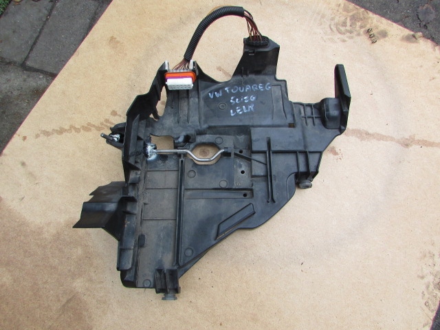 фото №1, Лівий напрямна лампи vw touareg