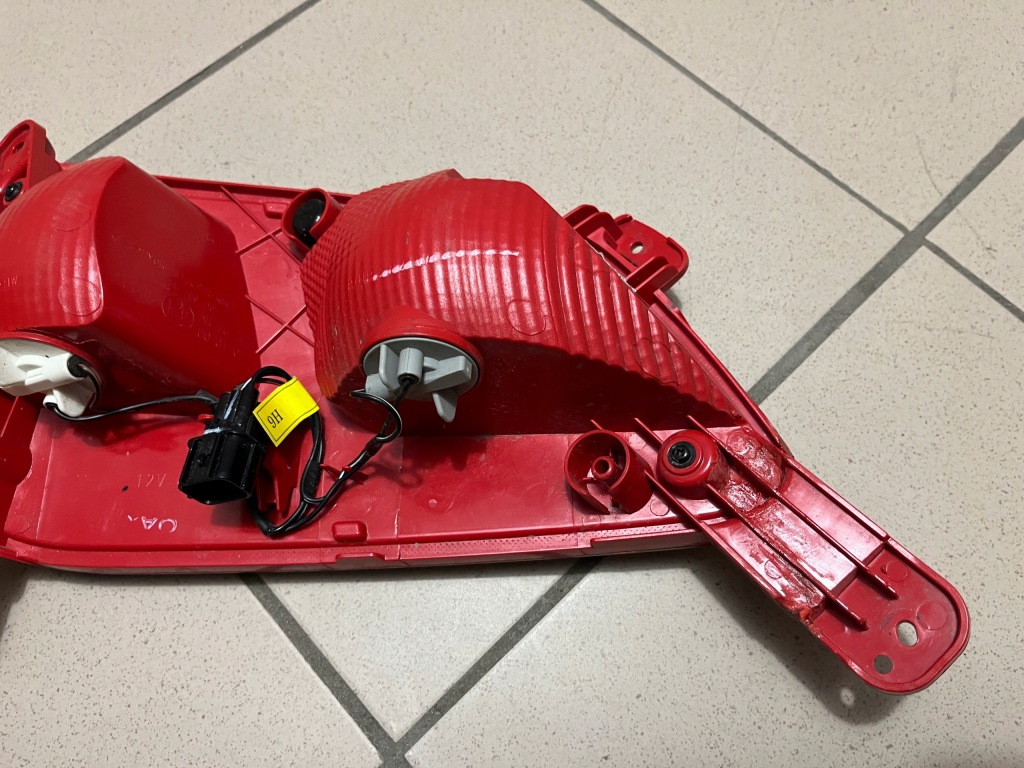 фото №14, Hyundai kona лампа w бампер задня задня права