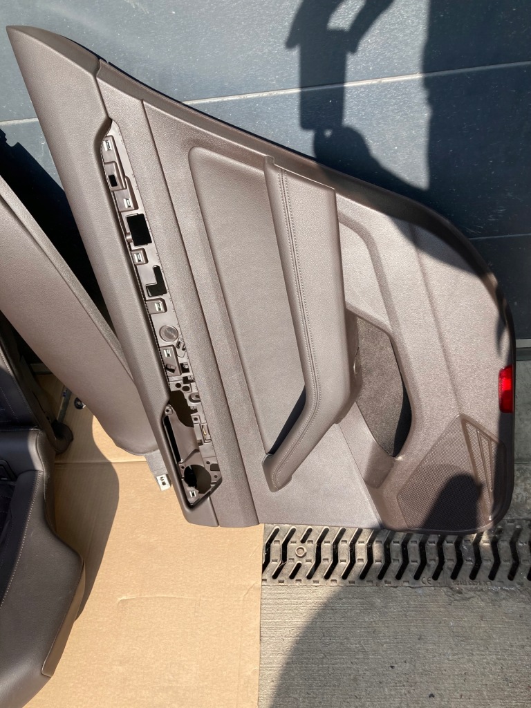 фото №13, Сидіння заднє сидіння оббивка коричневі vw passat b8 kombi